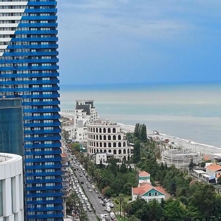 Sea Breeze In Batumi Apartment Exterior photo