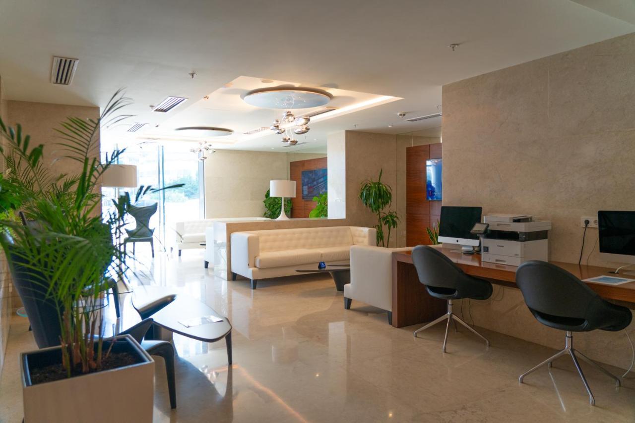 Sea Breeze In Batumi Apartment Exterior photo